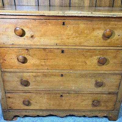 Antique 4 Drawer Dresser 