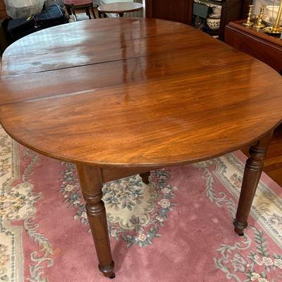 Vintage Dining Table With Additional Leaf