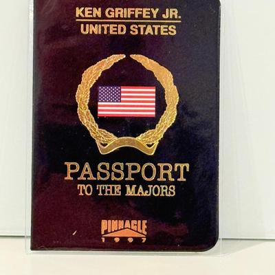 1997 Pinnacle Passport to the Majors – Ken Griffey Jr.