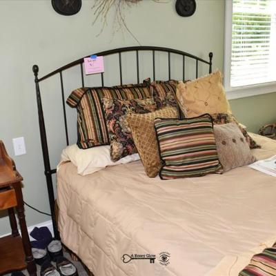 622 bedroom a