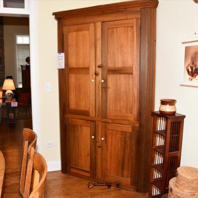 106 dinng room