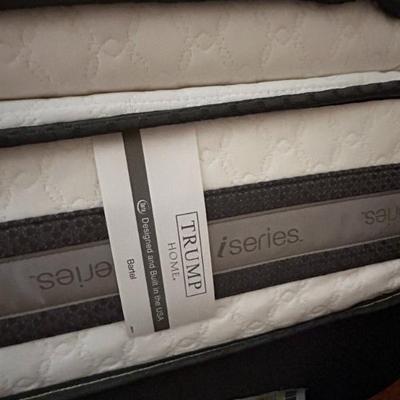 Trump Hotel King matress set