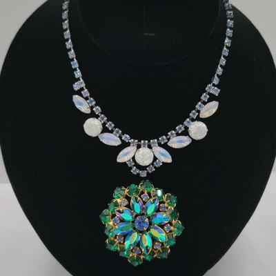100 midcenturygreenrhinestonebrooch bluerhinestonenecklace