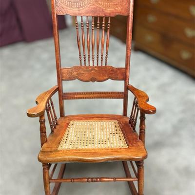 Wooden Rocking Chair 