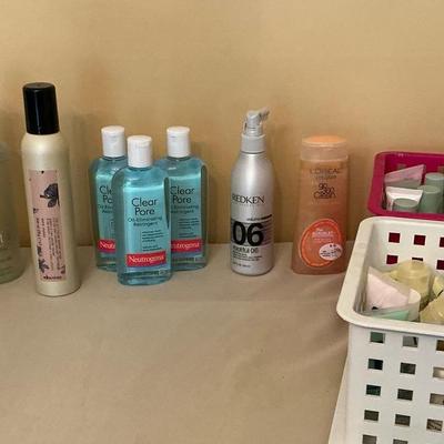Large Lot Of Skin Care Items Including Clinique