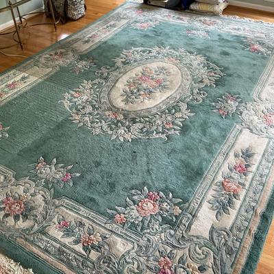 Large Wool Area Rug (11 Ft x 8 Ft)