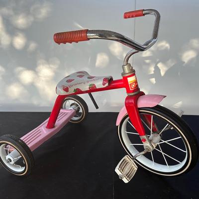 1984 Hedstrong Strawberry Shortcake Tricycle 