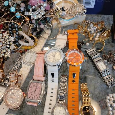 Sale Photo Thumbnail #26