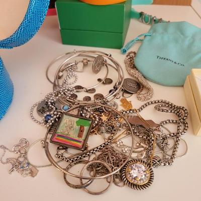 Sale Photo Thumbnail #152