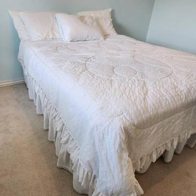 Full Frame With Linens 