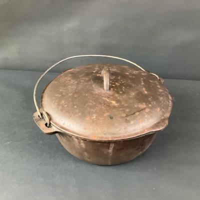 Cast Iron Dutch Oven Pot 