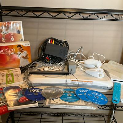 Wii Gaming System With Remotes And Games 