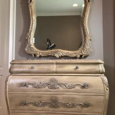 Vintage Bombe-Style 5 Drawer Dresser With Mirror 
