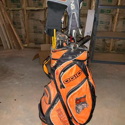Ogio Hooters Golf Bag with Clubs and Headcovers