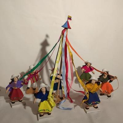 Maypole Figures