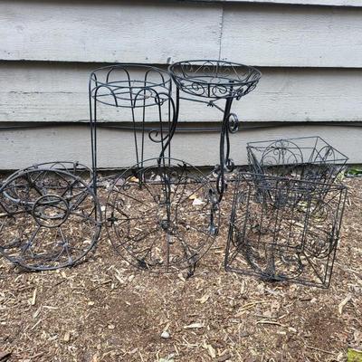 119 blackmetalplantstands hangers