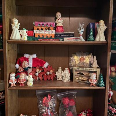 Sale Photo Thumbnail #77: Lots of vintage Christmas 