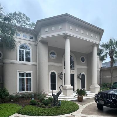 Front of Estate.  Selling personal property.
