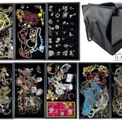 Sale Photo Thumbnail #91