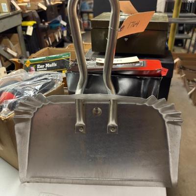 Sale Photo Thumbnail #609