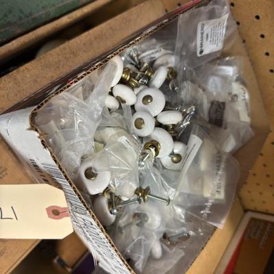 Sale Photo Thumbnail #591