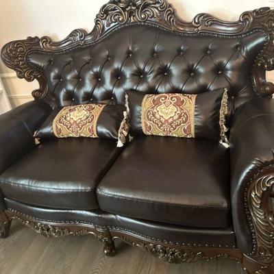 Loveseat 