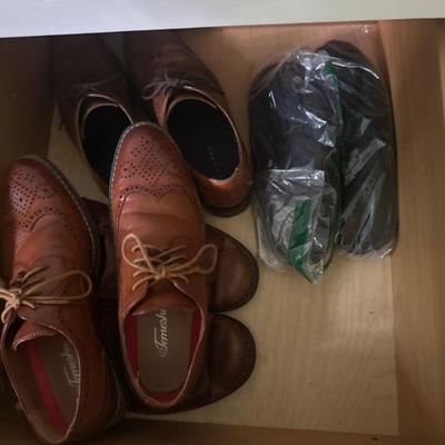 Men’s dress shoes 