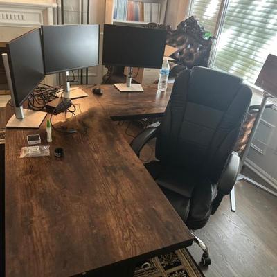 Executive desk, monitors, chairs
