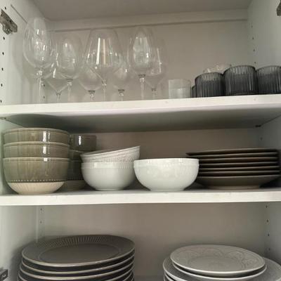 Dishes & barware 