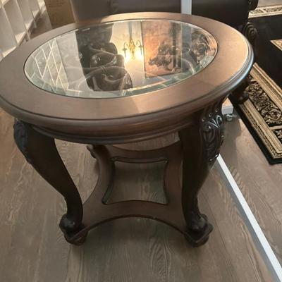 Round. Coffee table