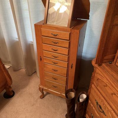 Sale Photo Thumbnail #122