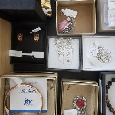 Sale Photo Thumbnail #471