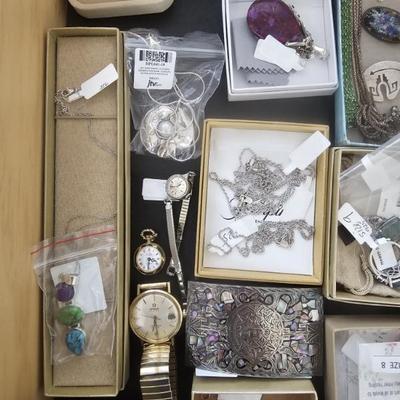 Sale Photo Thumbnail #470