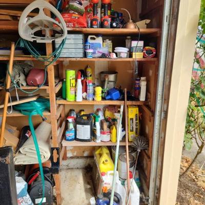 Lawncare supplies 