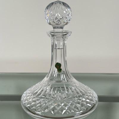 Waterford Crystal - Decanter | Waterford Crystal "Lismore Ship" pattern with cut crystal stopper. - h. 10.5 x w. 7 in
