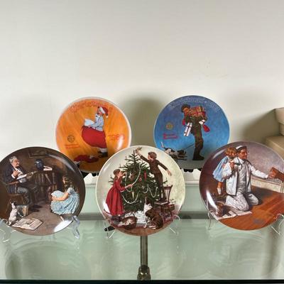 (5pc) Norman Rockwell (American, 1894 -1978) Plates - "Scotty Plays Santa" & Others | Collection of hand-painted Norman...