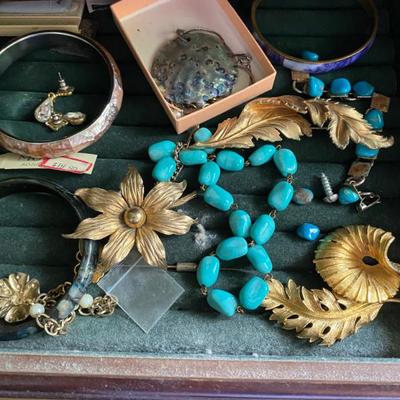 Sale Photo Thumbnail #376