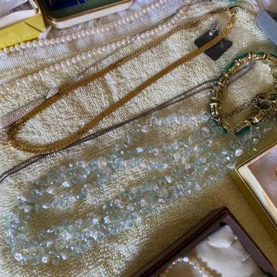Sale Photo Thumbnail #211