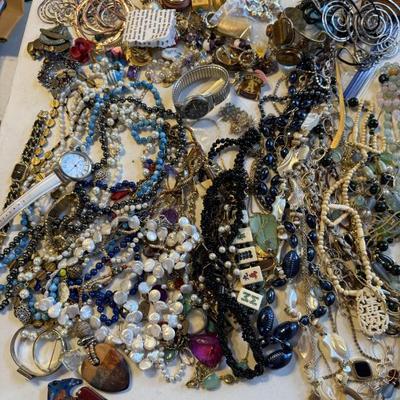 Sale Photo Thumbnail #14