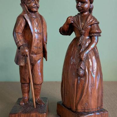 Hand Carved Colonial Couple 