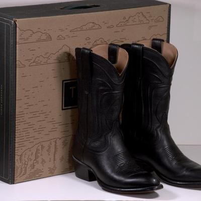 Women's Tecovas , size 8, barely worn.  $150 firm