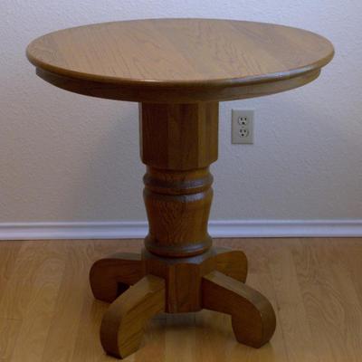 30" solid oak pedestal table