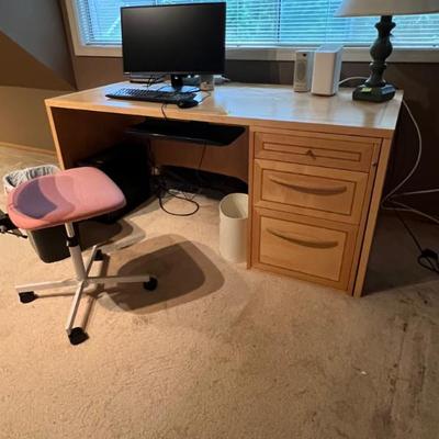 Medium sized desk 