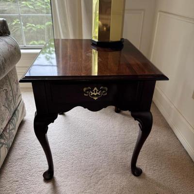 Sale Photo Thumbnail #36: End table (1 of 2)