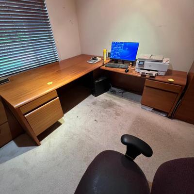 Large L shaped desk