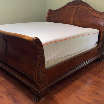 King Sleigh Bed