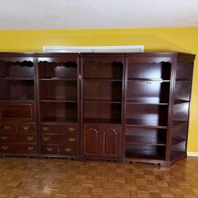Broyhill 5 Piece Book Cases And More