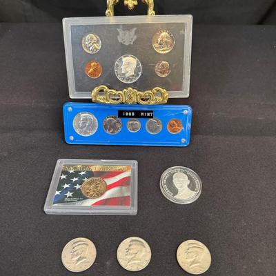 U.S. Coin Lot | 1969 Proof Set, 1965 Mint Set, Sacagawea Dollar, Kennedy Halves & Obama Medal