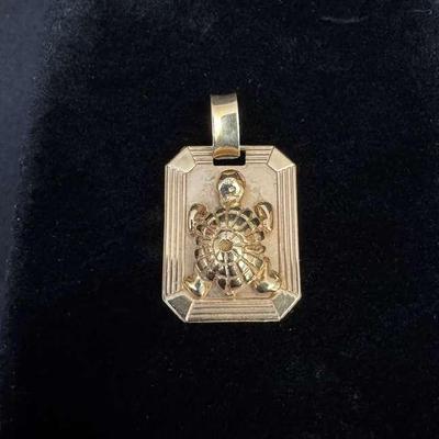 14K Gold Turtle Pendant | Octagonal Frame with 3D Design | 9.17g Total Weight