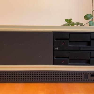 Vintage AT&T Personal Computer 6300 | 5amp 60 Hz | Made In Italy